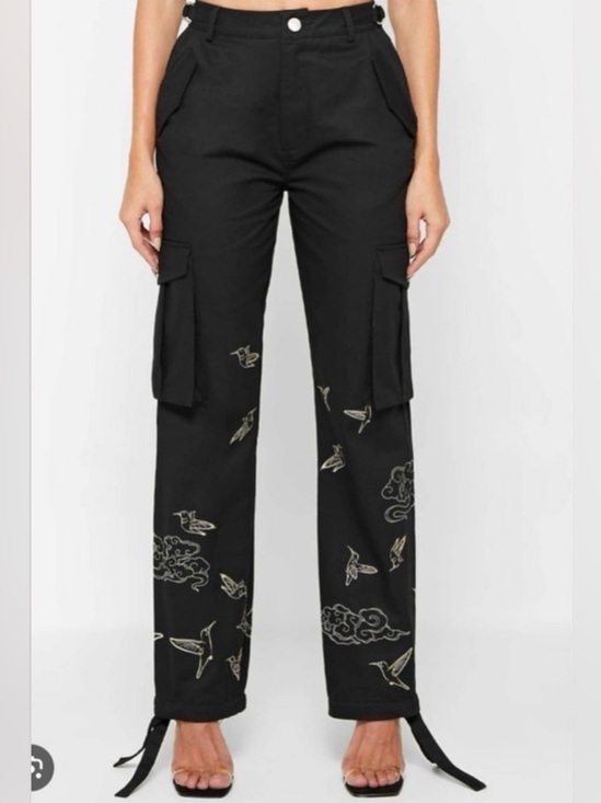 Maniere De Voir Pants - Maniere De Voir Black Cargo Straight-Leg Pants with Bird Embroidery